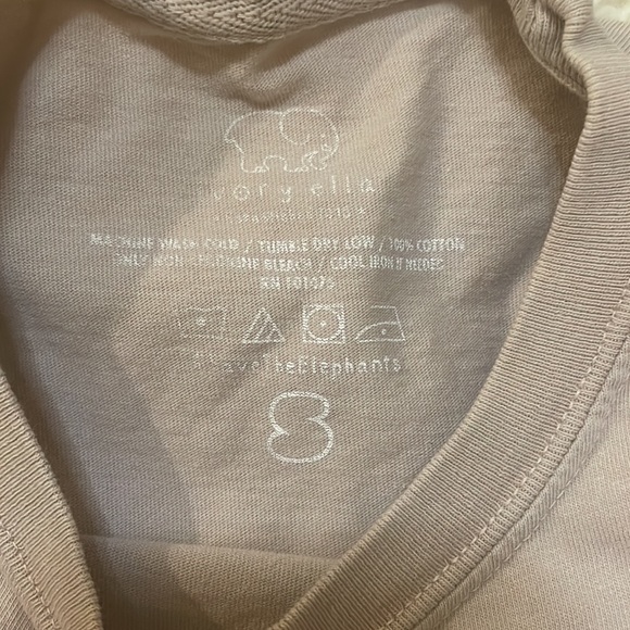 🐘 IVORY ELLA LONG SLEEVE TEE • SIZE SMALL • BEIGE COLOR🐘 - Picture 4 of 6